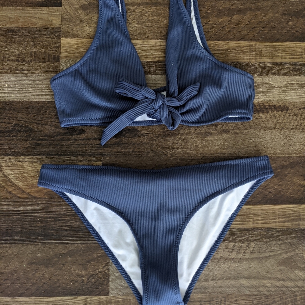 Woman's Cupshe Bikini
